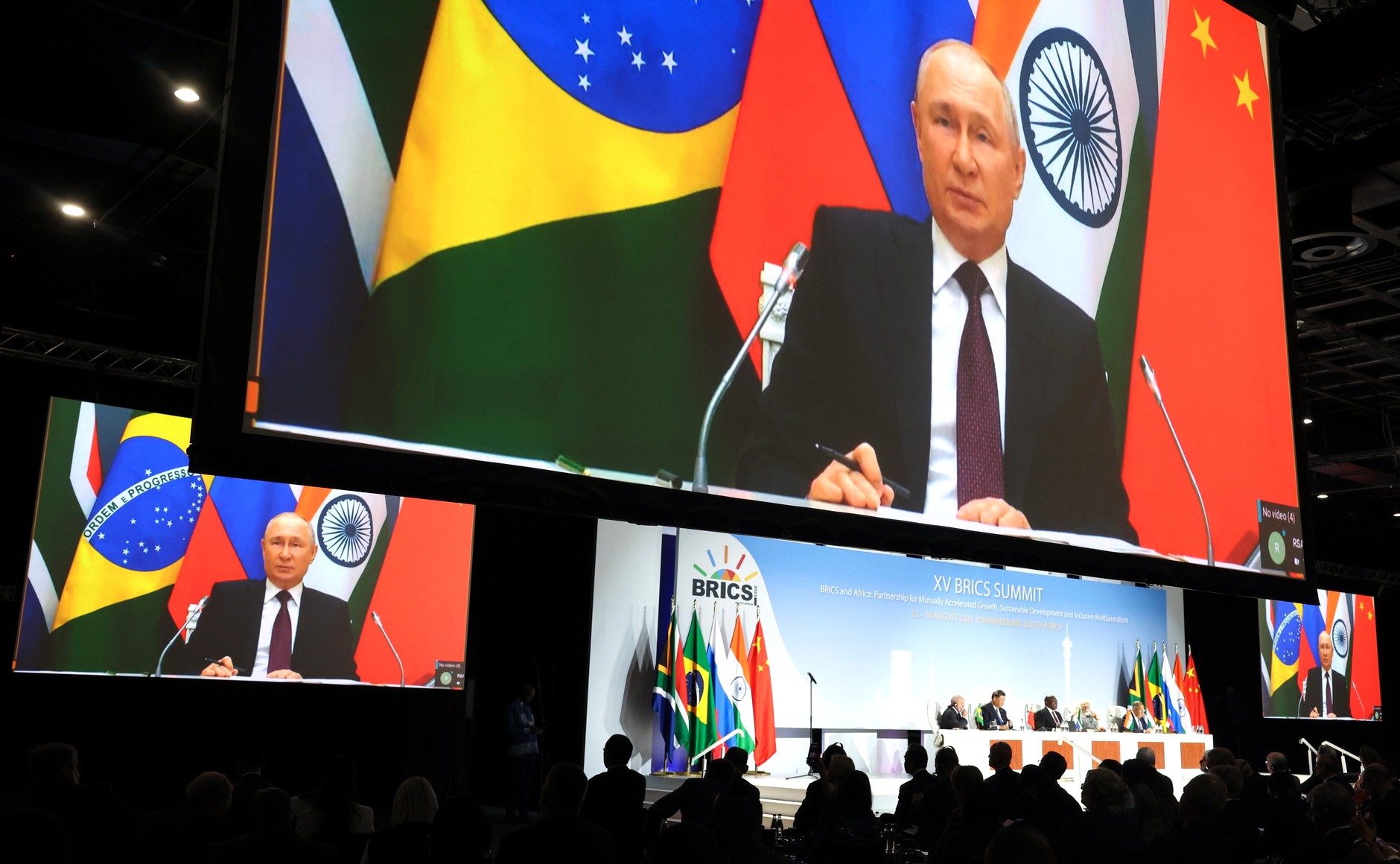 Президент России выступил на саммите БРИКС по видеоконференцсвязи 1